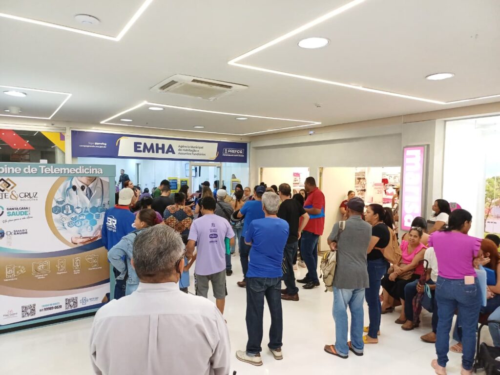 24 famílias são sorteadas pela Emha e ganham quitação de até 100% da casa