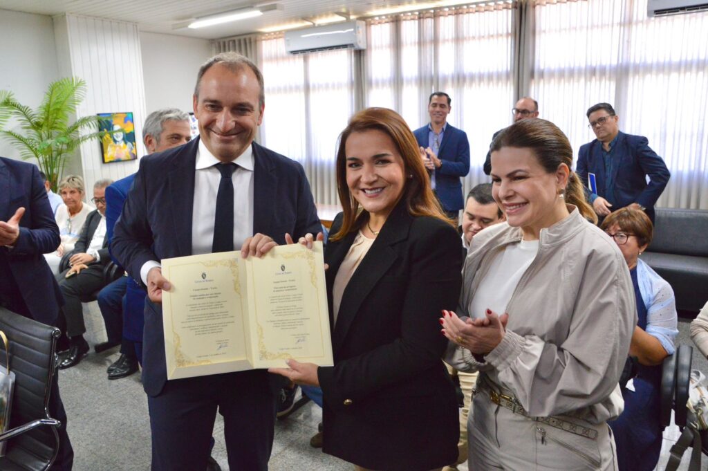Cidades Irmãs: CG e Turim reforçam acordo durante reunião