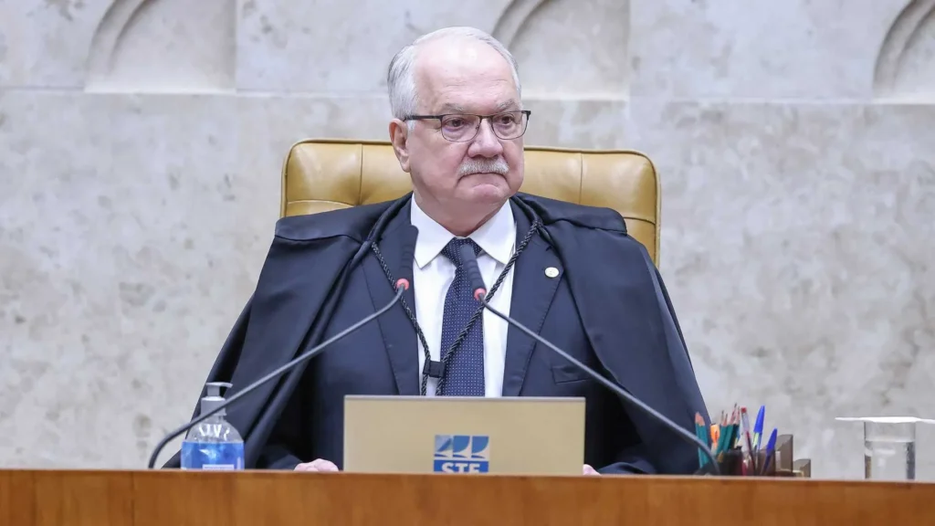 Fachin avalia antecipar voto sobre Moraes para abreviar sessão de julgamento no STF