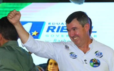 Eduardo Riedel é reeleito governador de Mato Grosso do Sul com mais de 67% dos votos