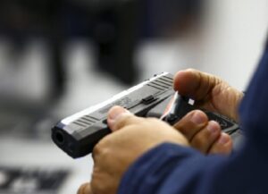 Adolescente é baleado dentro de casa enquanto dormia em Cassilândia